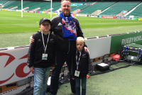 In het Twickenham stadion een paar dagen voor de RWC halve finale SA-NZ - Met Sem, Roland en Finn de Mooij